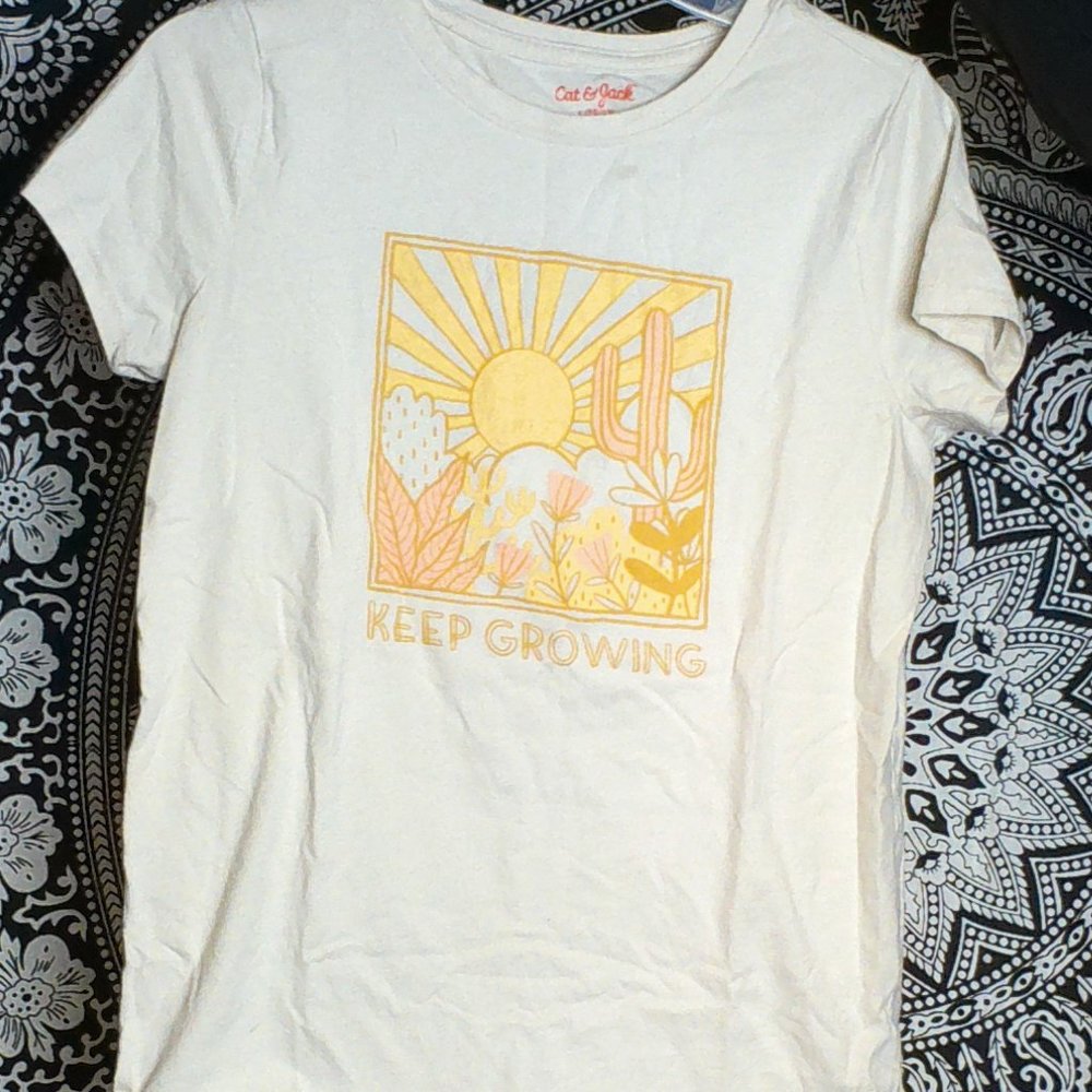 white graphic tee